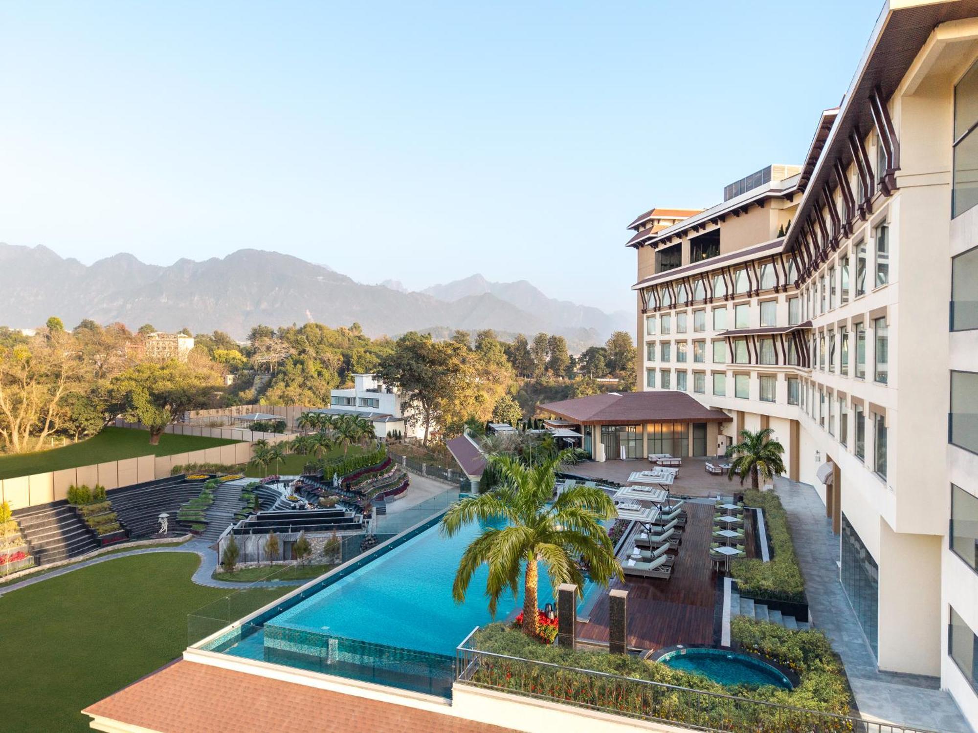 Taj Mussoorie Foothills, Dehradun Hotel Ngoại thất bức ảnh