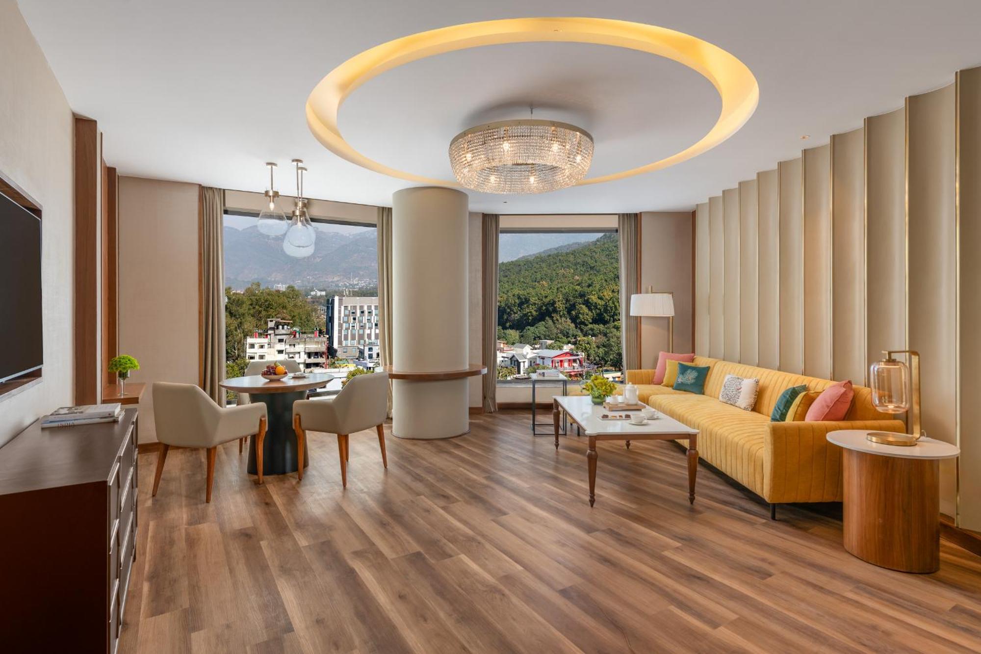 Taj Mussoorie Foothills, Dehradun Hotel Ngoại thất bức ảnh